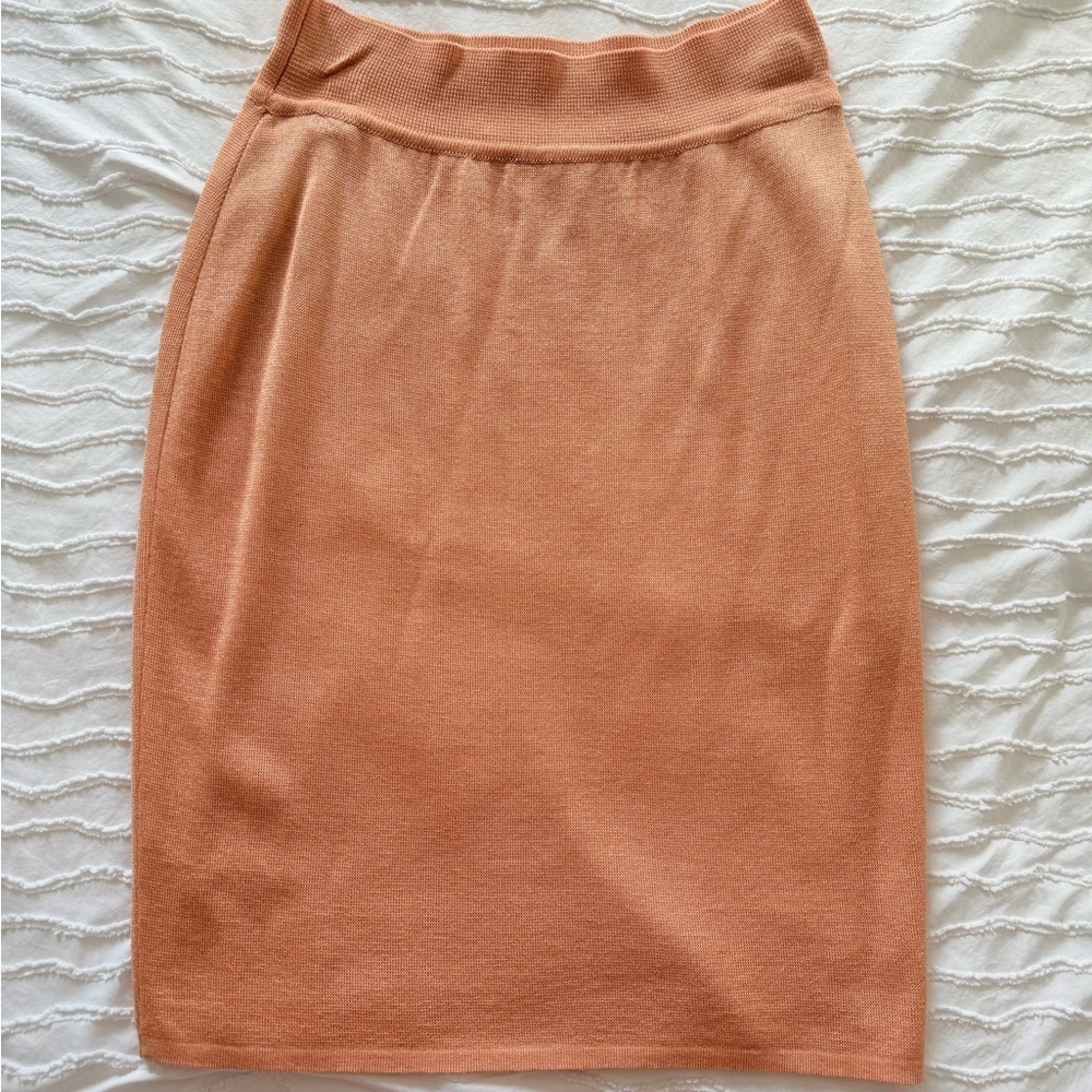 Celine vintage pencil skirt in peach Size 45